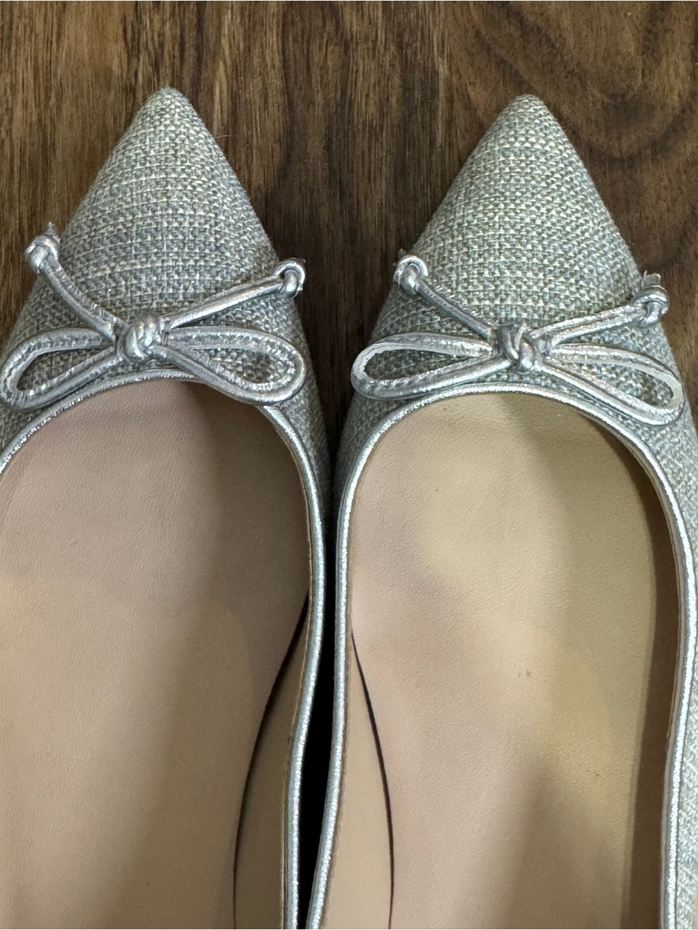 Stuart Weitzman Gabby Bow Pointed  Womens Flats in Gray Shimmery Fabric Sz. 7 - Picture 11 of 14
